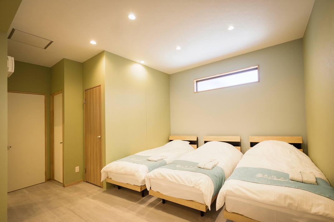 【5連泊割】「ととのう」バレルサウナ・簡易プール付き備瀬集落古民家ラグジュアリーヴィラ＜素泊り＞