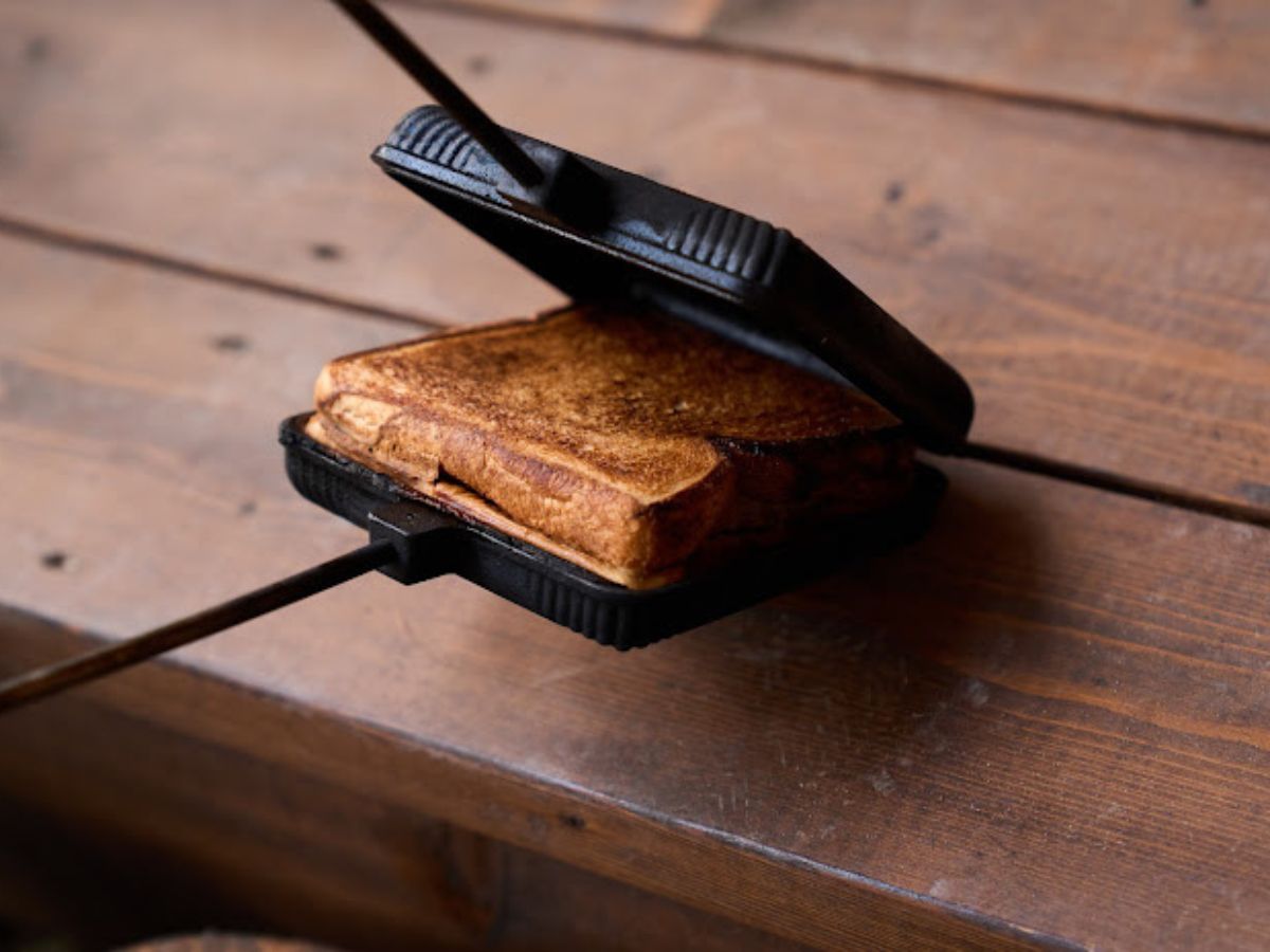 朝食　ホットサンド