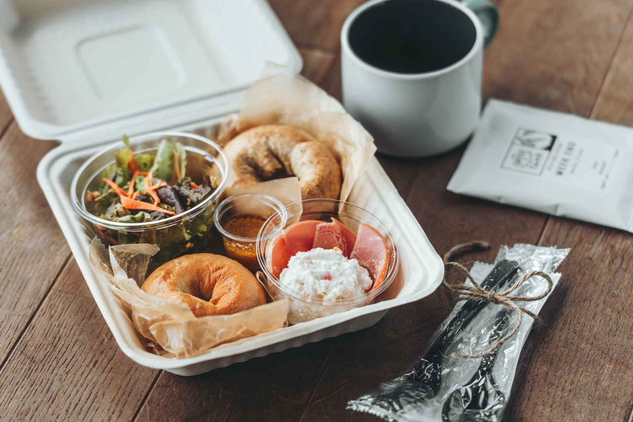 朝食（RETIME ROOM CAFE自家製ベーグルBOX＆ドリップバッグコーヒー）付※入浴手形付き