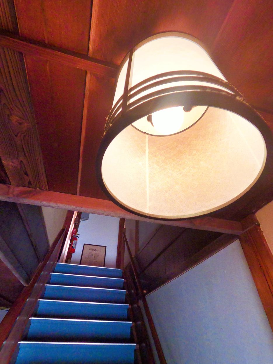 俵山まちごと旅館　京や　内観