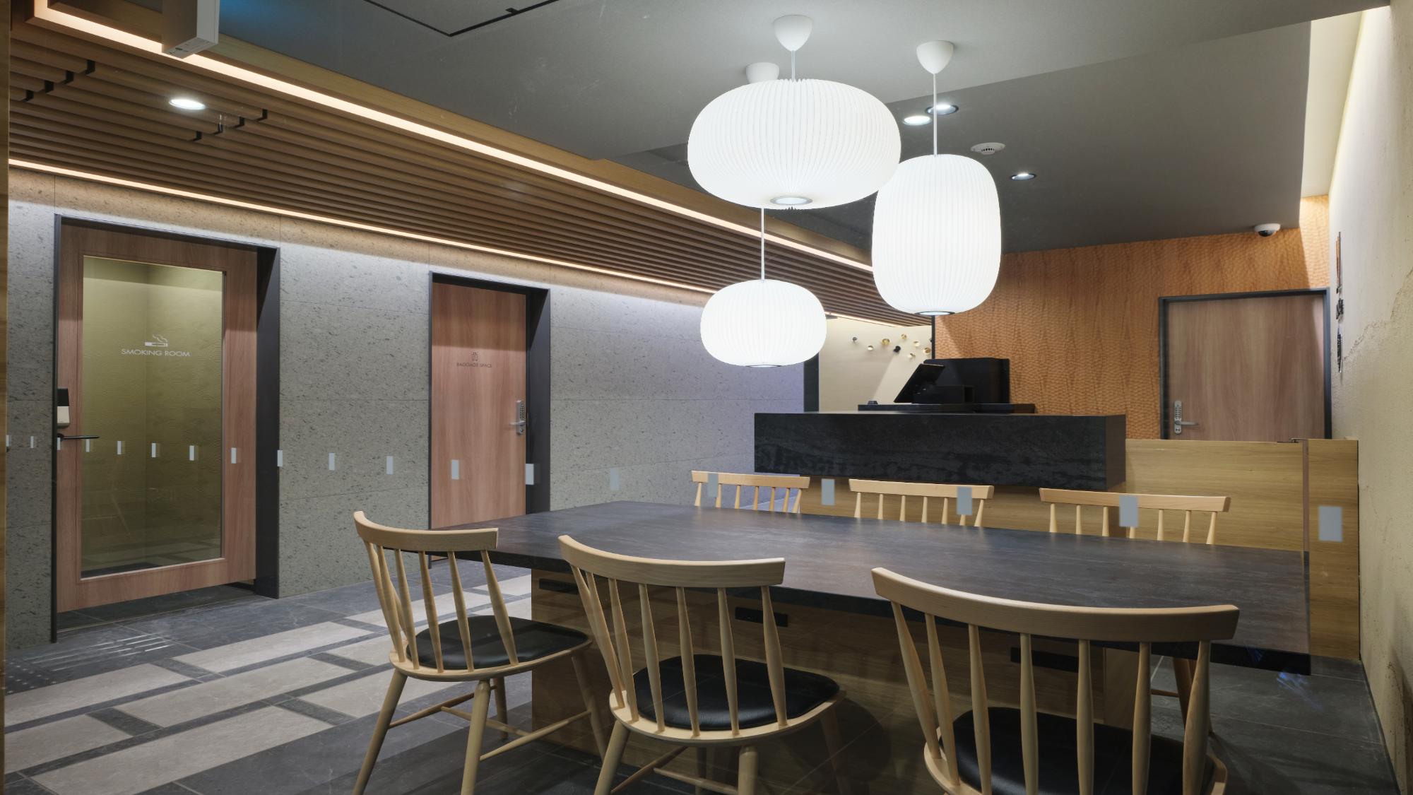 フロント・ロビー