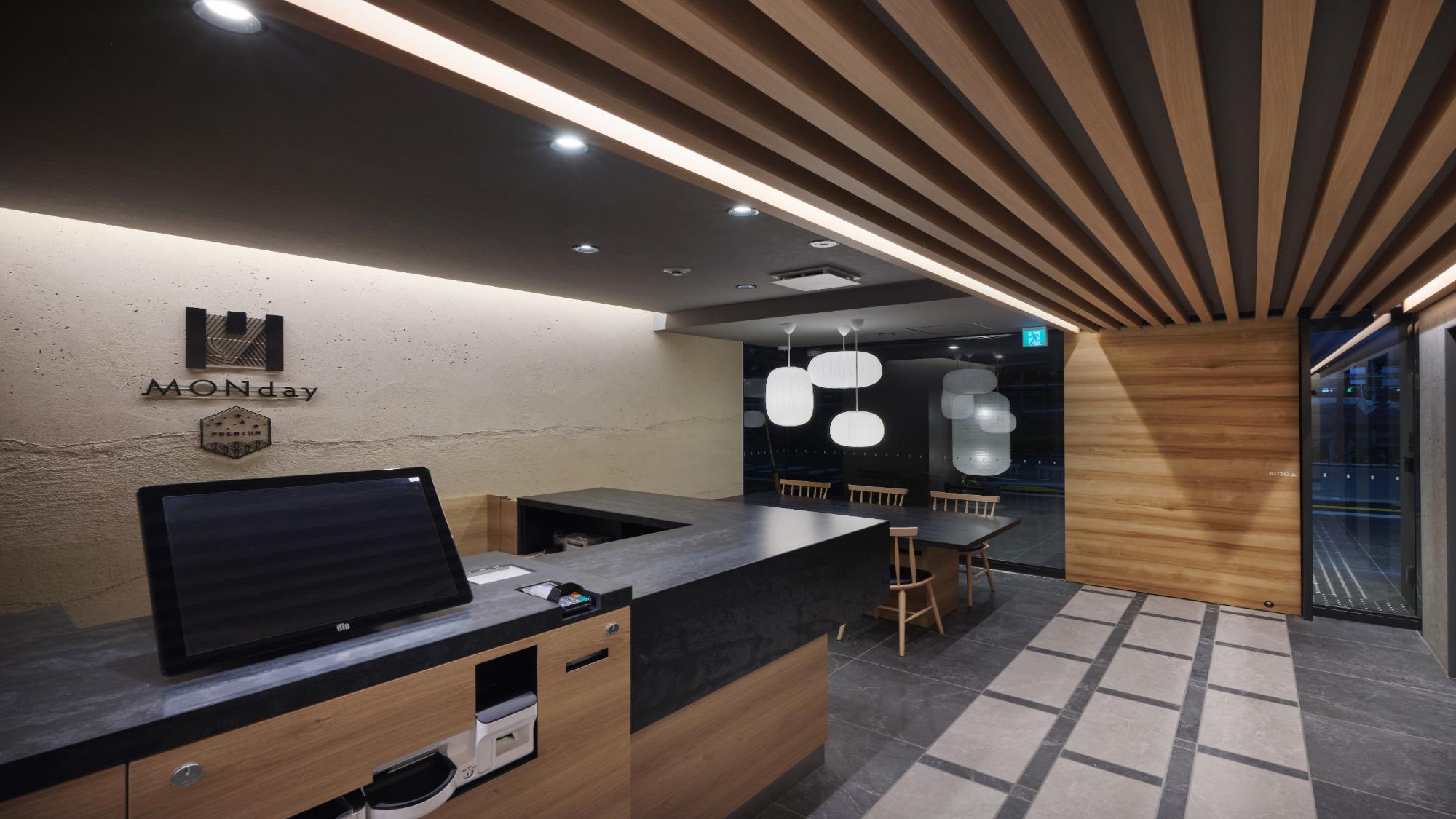 フロント・ロビー