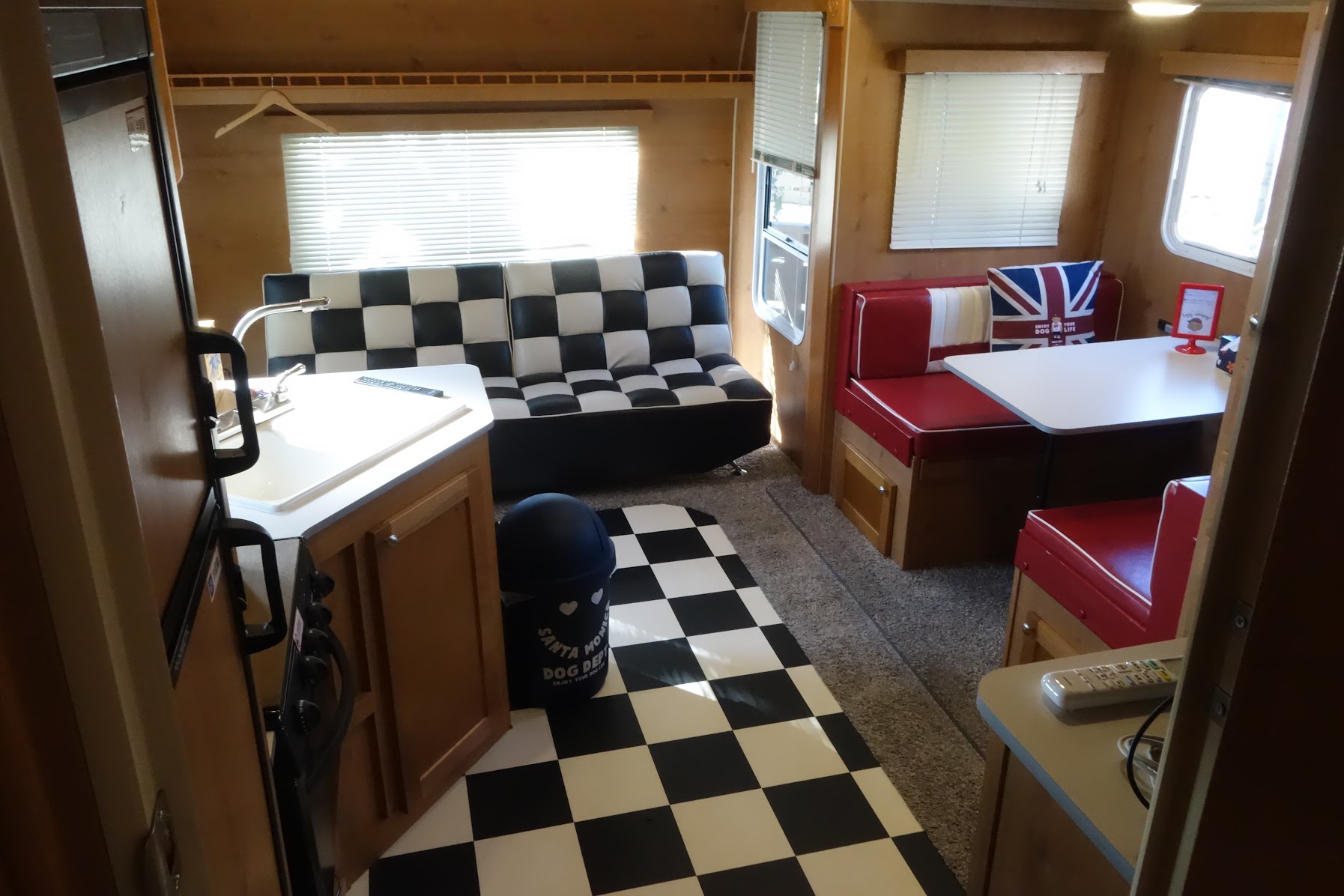 レトロ　ロング室内