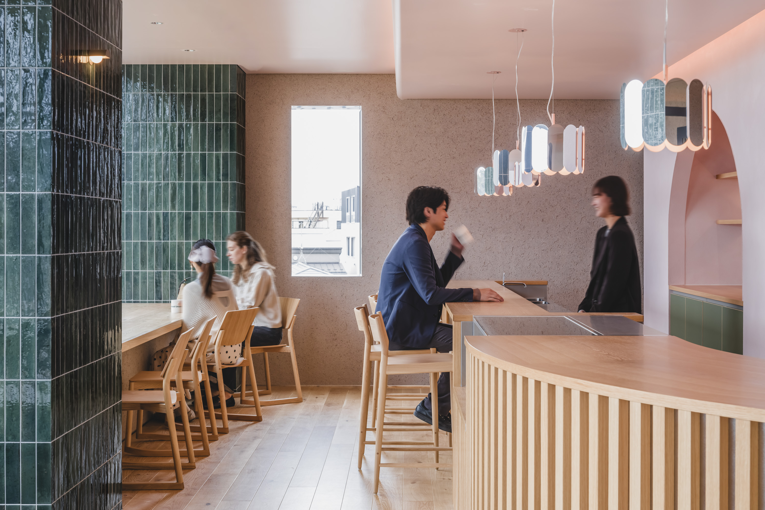 【4F】絶景と過ごす「カフェ＆バー西陽」