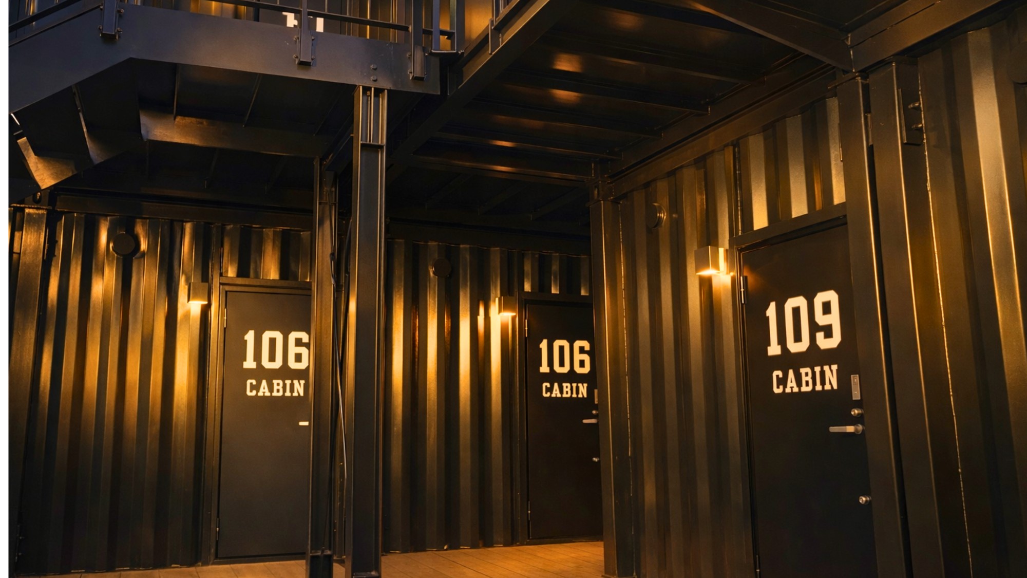 外観／2026年2月NEW OPEN！コンテナが立ち並ぶ、まるで&ldquo;大人の秘密基地&rdquo;。