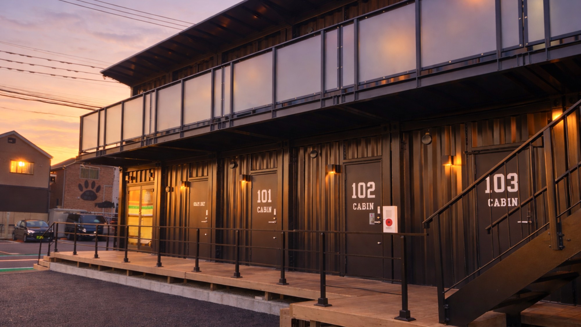 外観／ビジネスにもレジャーにも。機能性と遊び心を兼ね備えた新感覚ホテル。