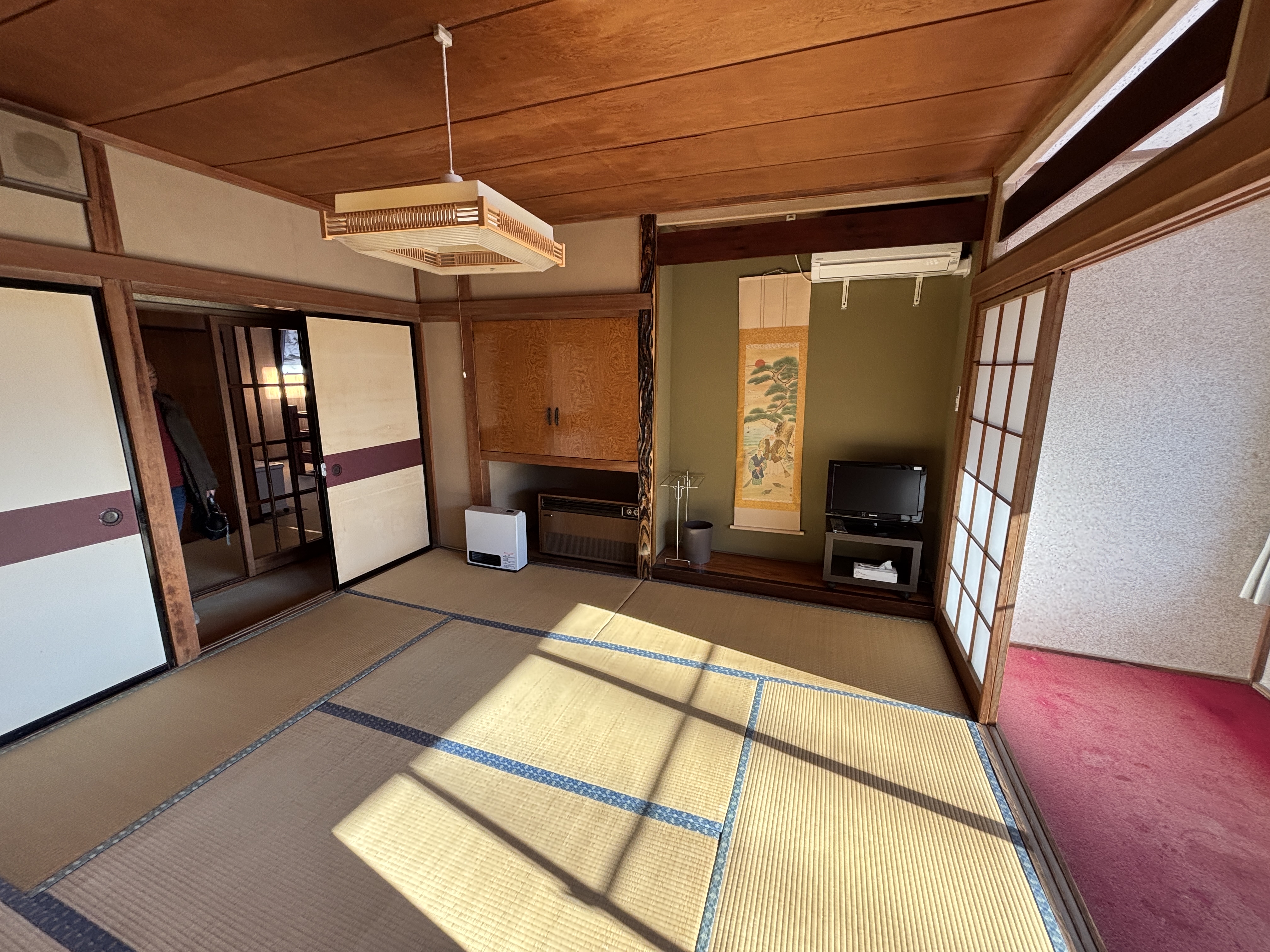 本館２階４人部屋