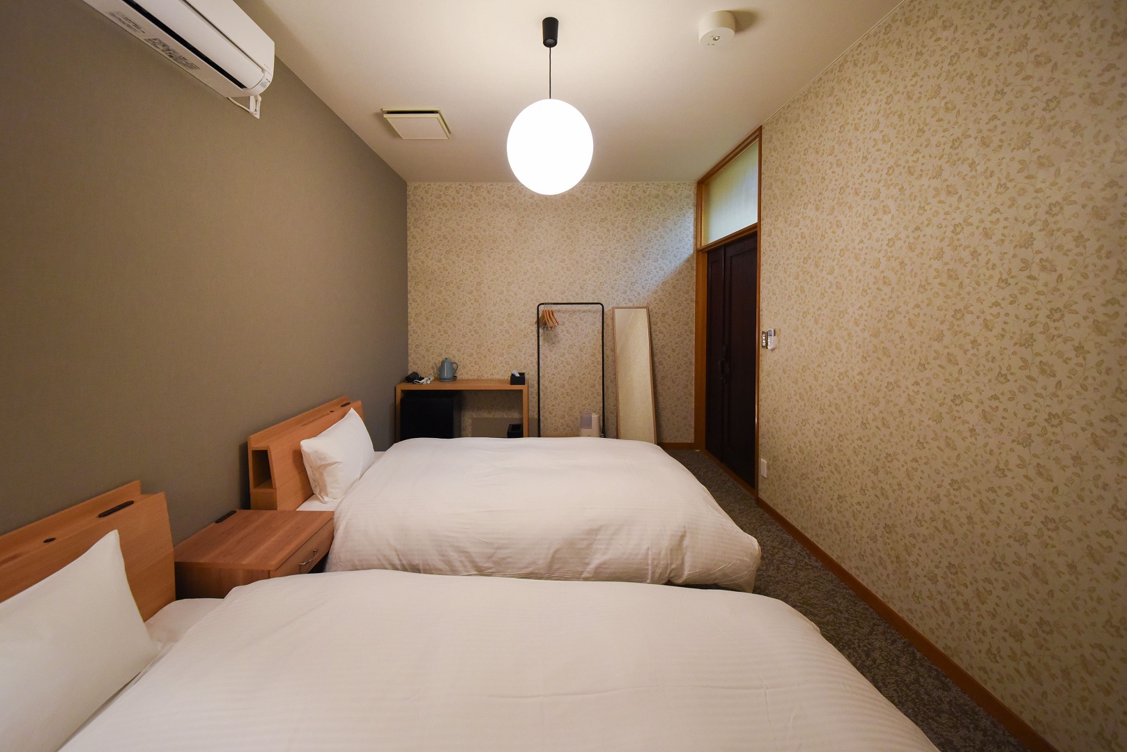 Room3