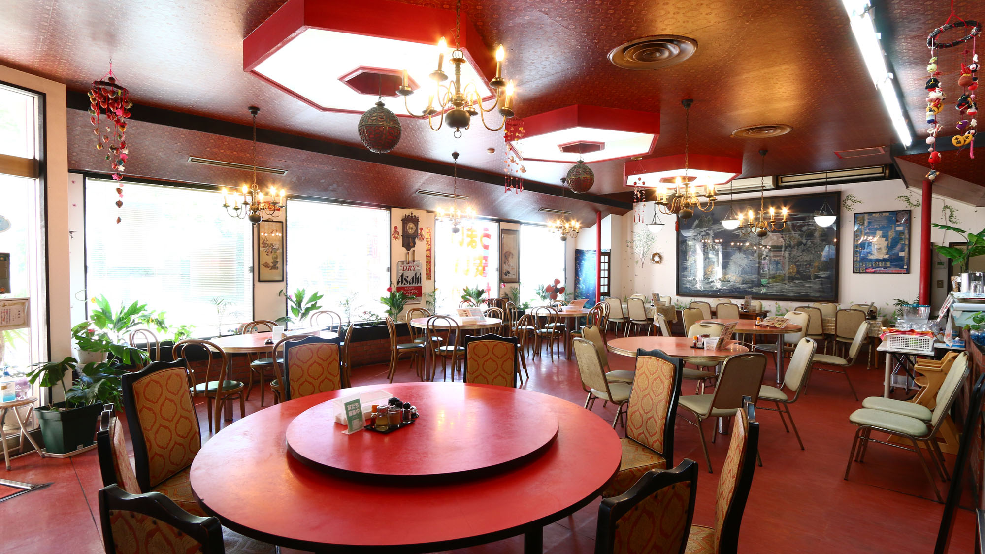 【本館レストラン】地元で愛される、昔ながらの街中華*