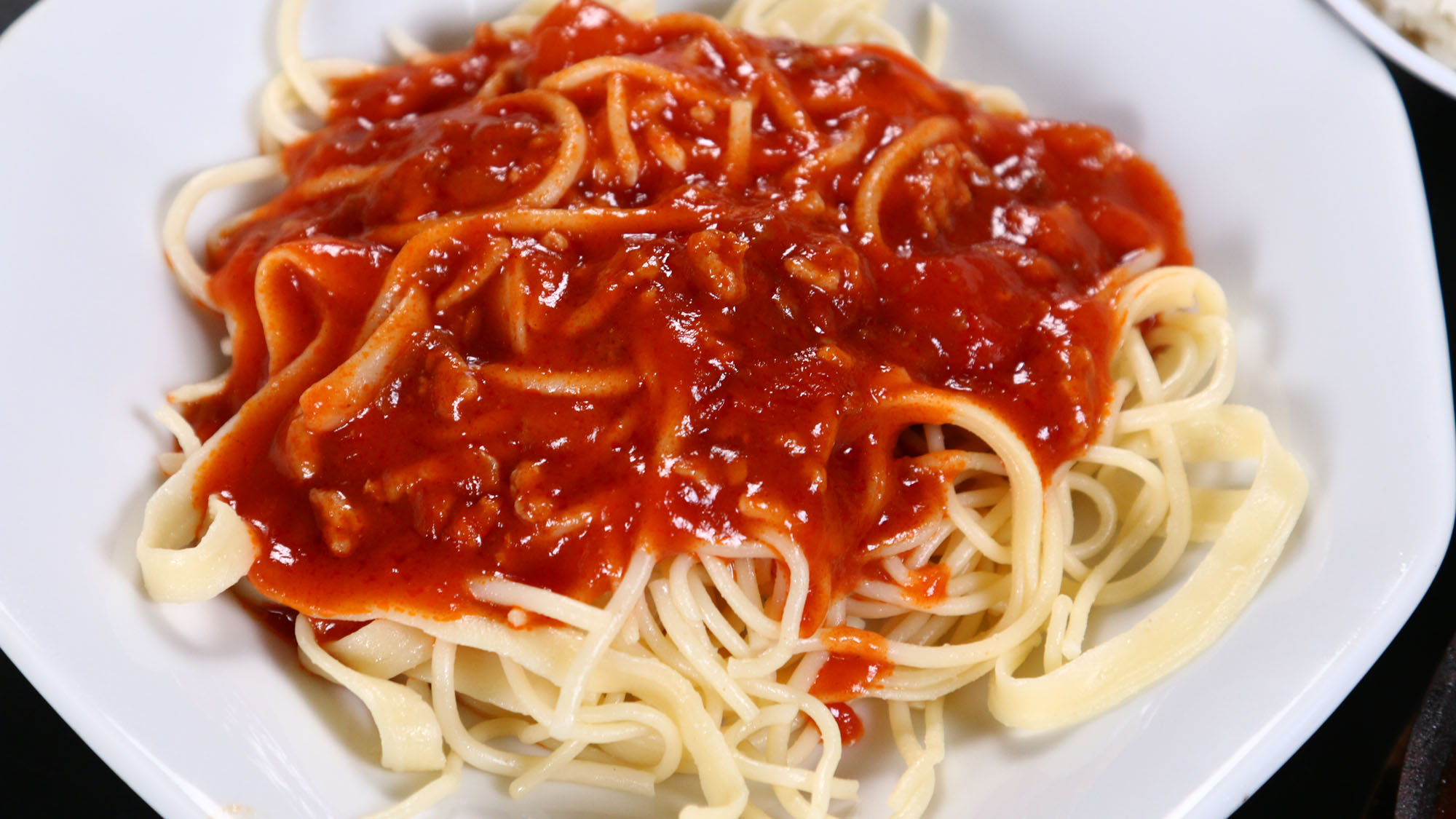 【夕食】ある日の夕食の一例　麵料理*