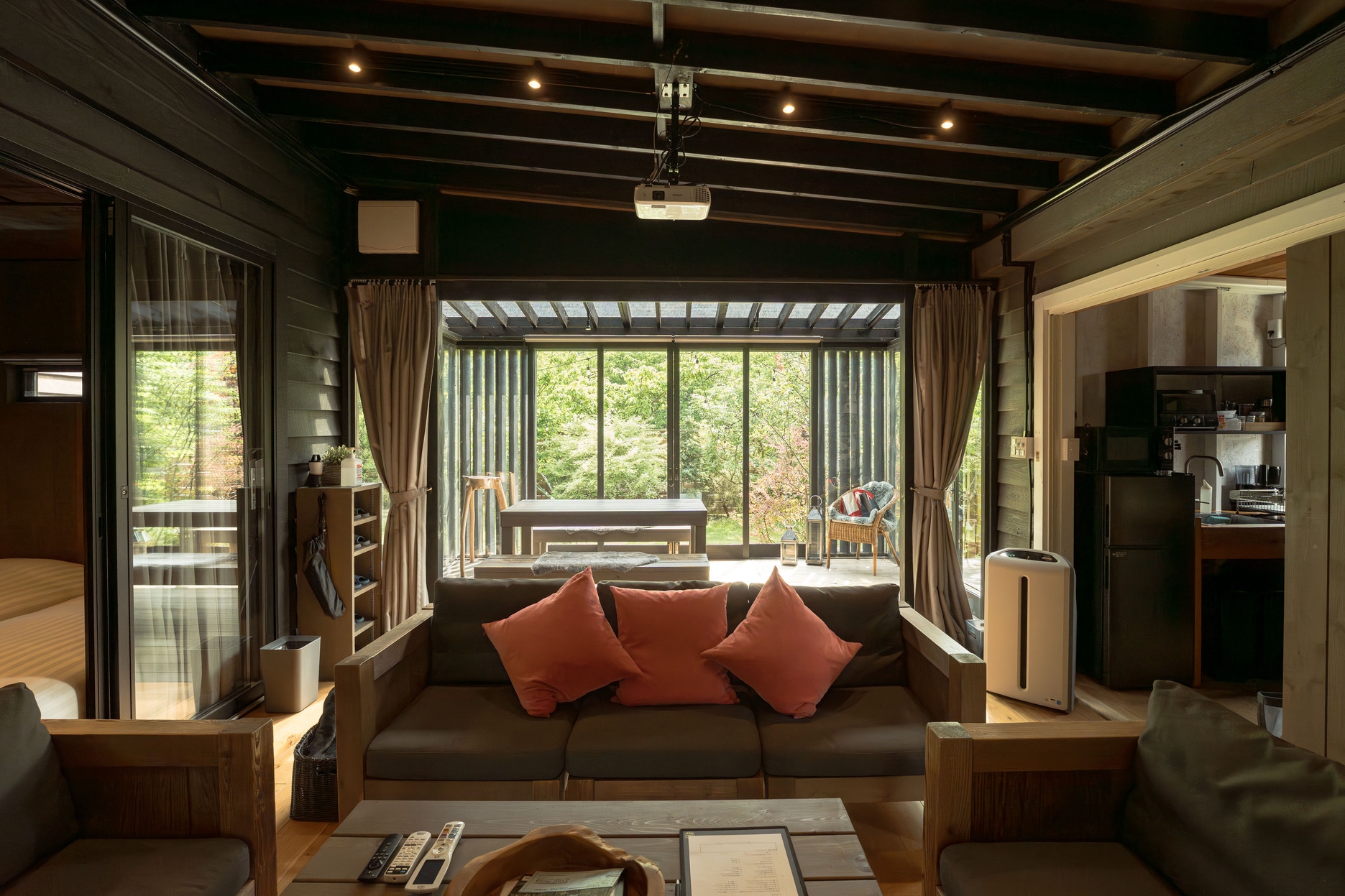 【素泊／源泉かけ流し温泉付き】プライベートハウス滞在プラン（HOUSE）