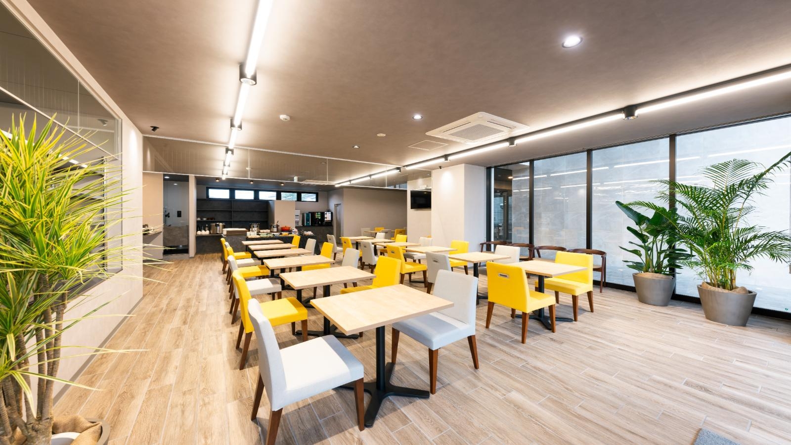 【晩酌プラン】60分飲み放題＆日替わり小鉢付プラン＜無料朝食付＞