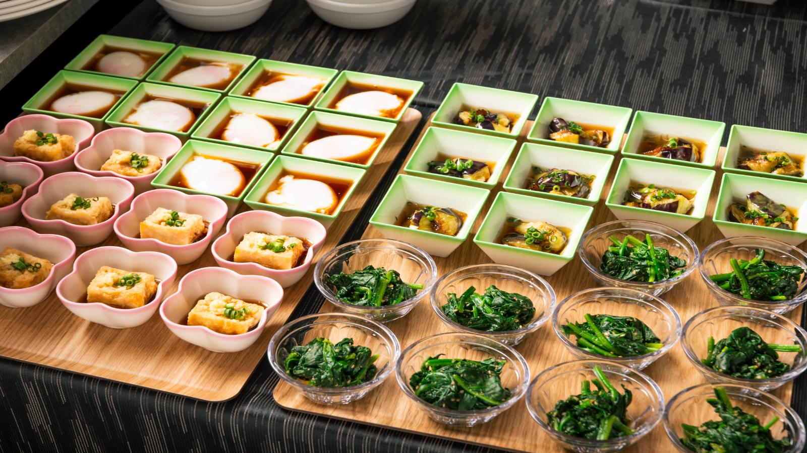 無料朝食ビュッフェ