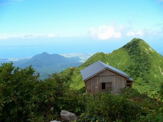 ユートピア小屋