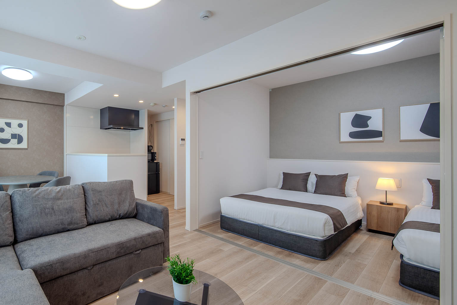 802・902・1002・1102・1202号室（同タイプ）  