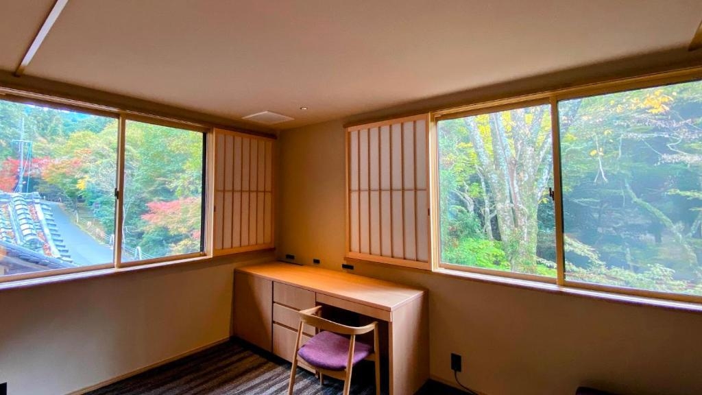 【当日限定】【素泊り】奈良公園と春日の森満喫♪♪