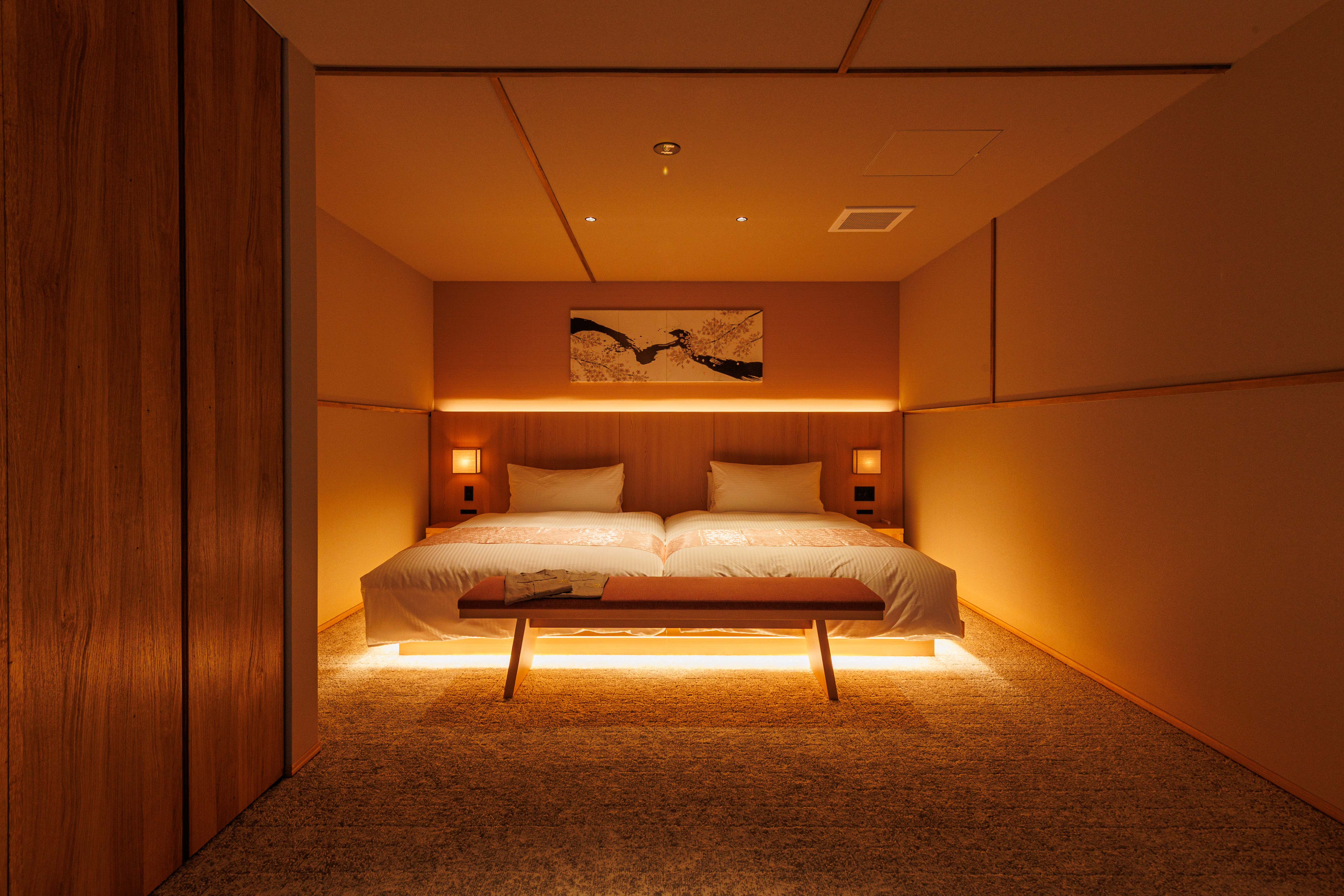 ジュニアスイート　　　　　　　日本の中庭ビュー①