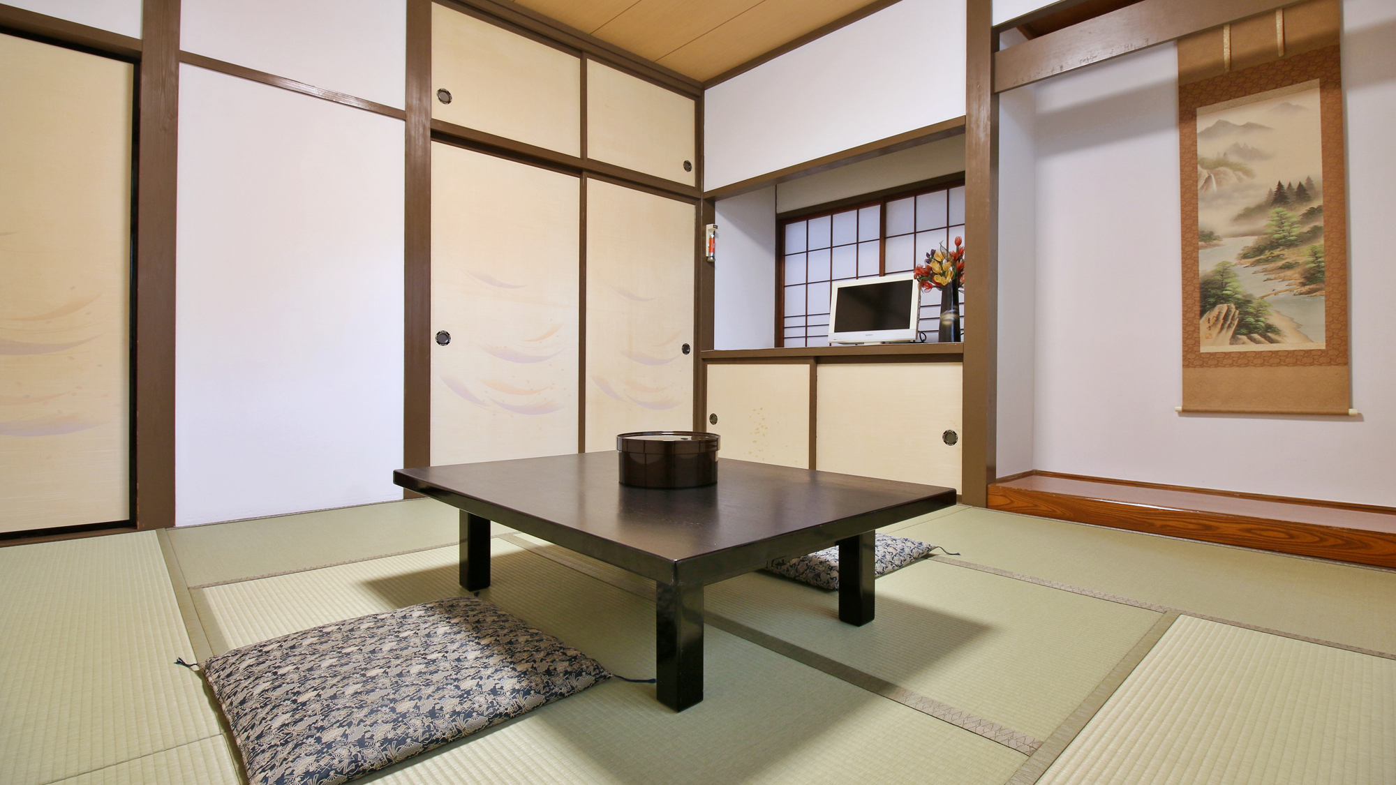 【客室】和室8畳