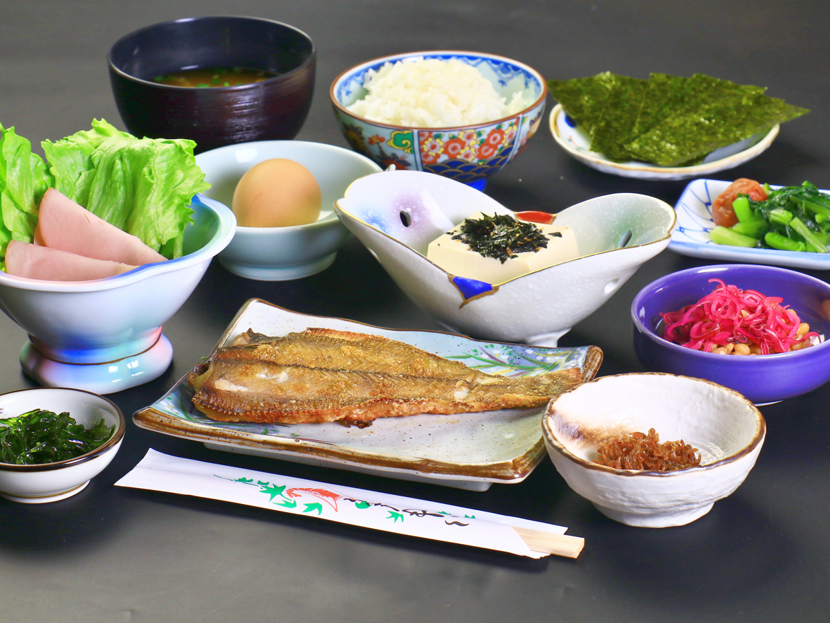 【朝食】 