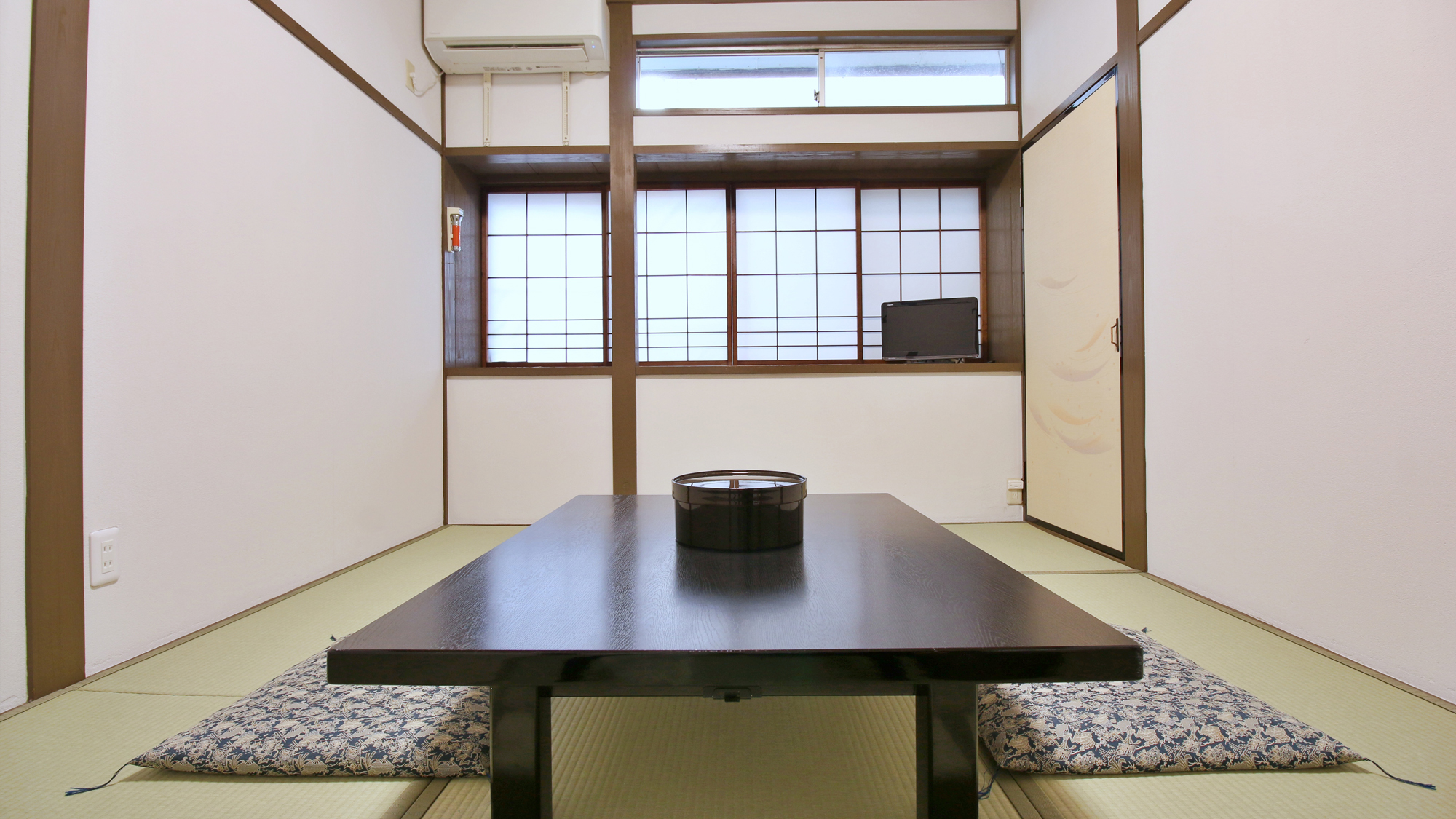 【客室】和室6畳