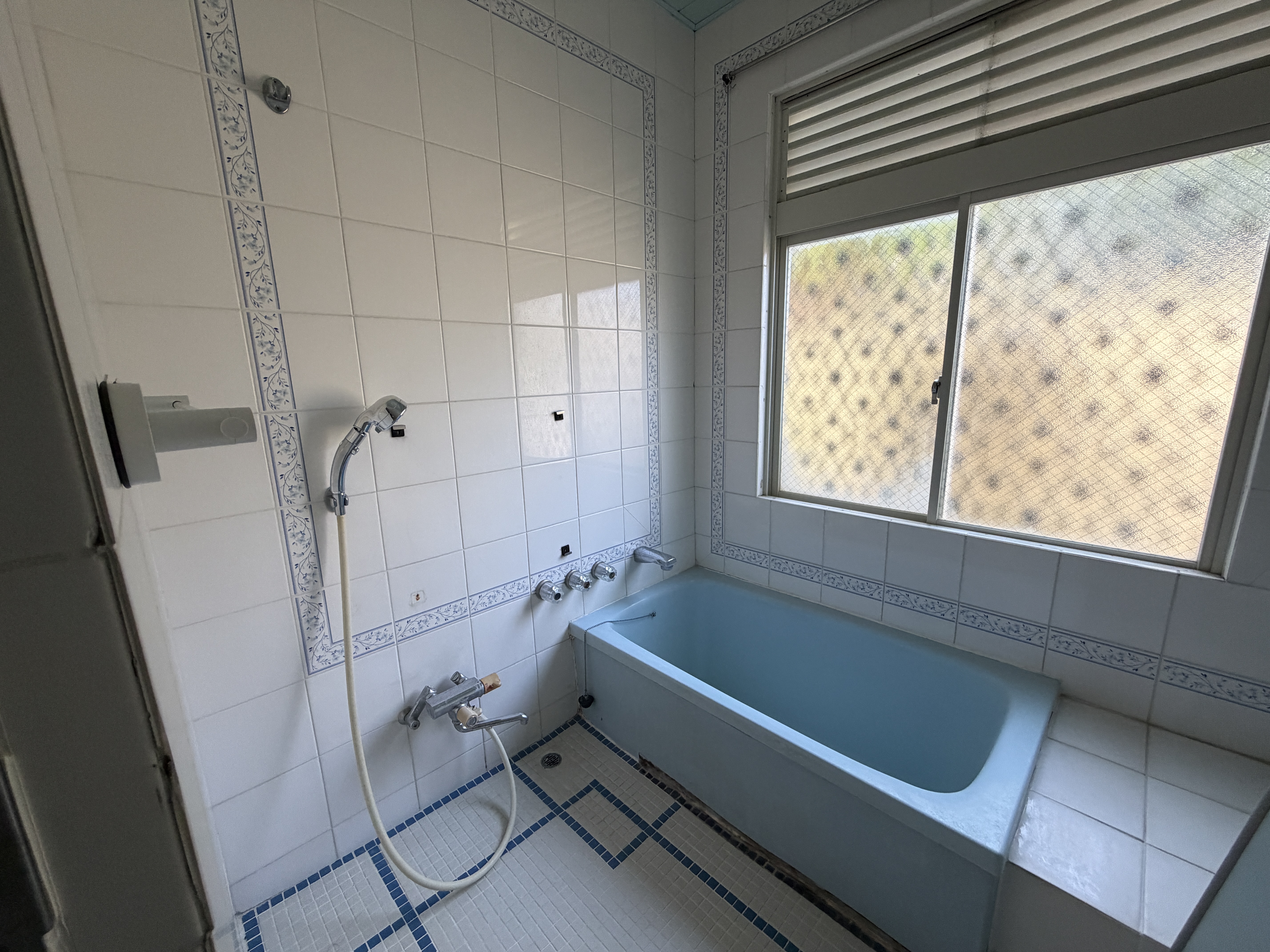 ファミリールーム専用バスルーム