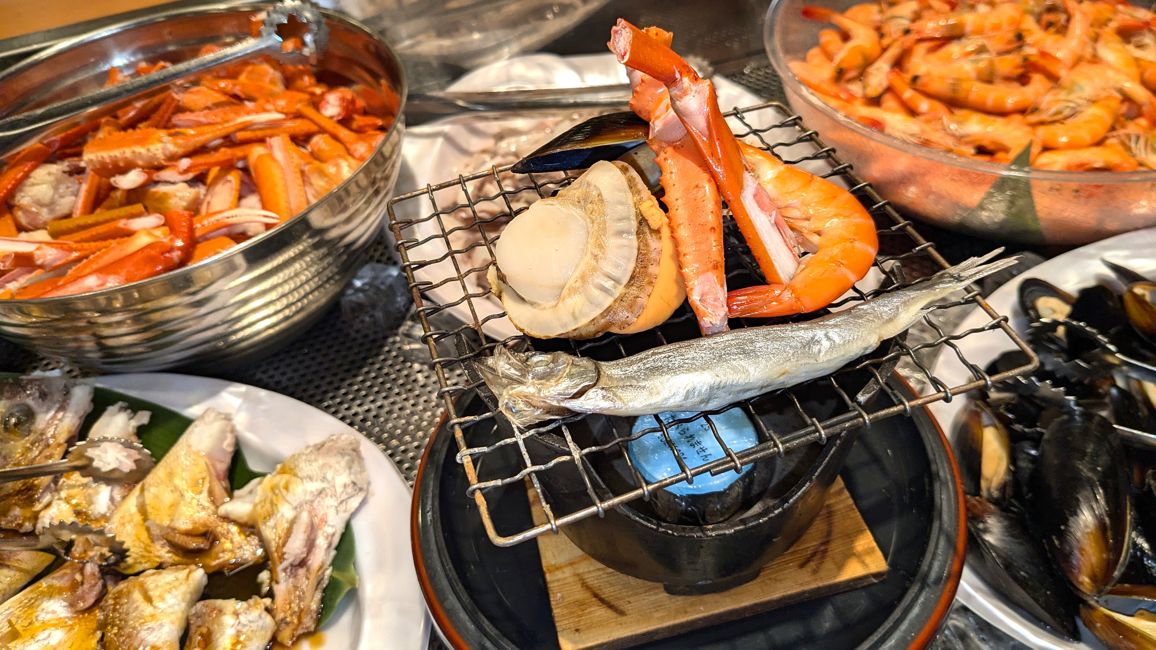 ◆卓上で焼く海鮮焼き（イメージ）