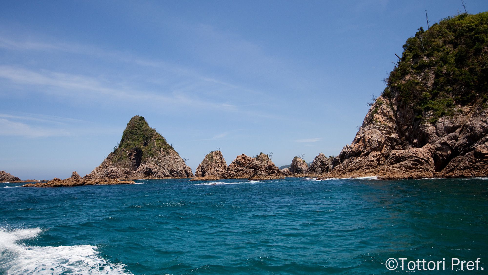 〇浦富海岸　＜当館より車で約70分＞