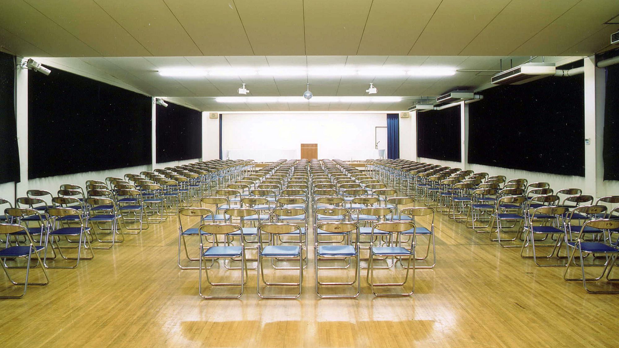 〇コンベンションホール　会議室