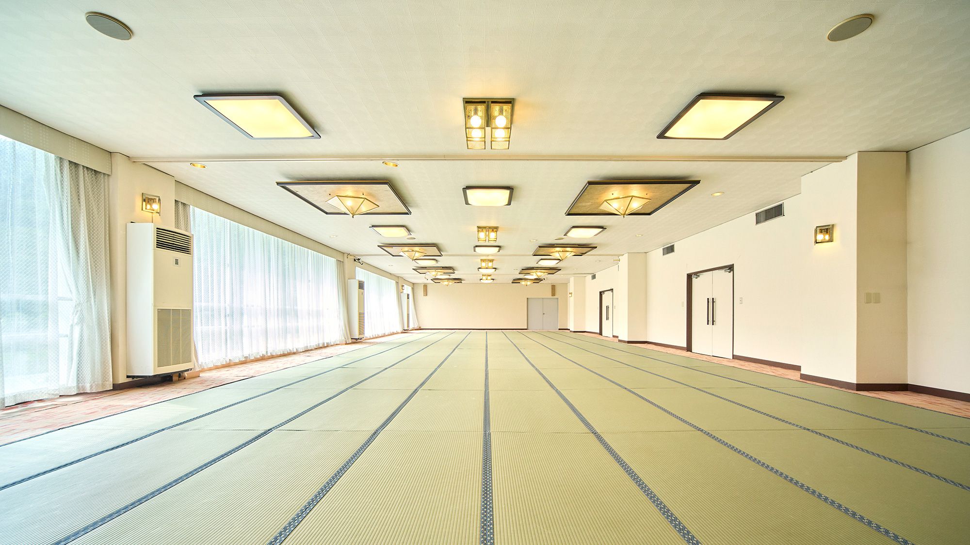 〇宴会場「夕霧・月下」