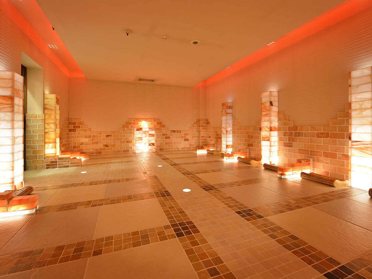 岩盤浴 岩塩の部屋