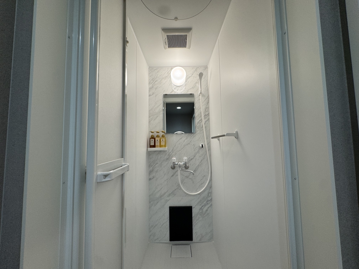 B棟：シャワールーム