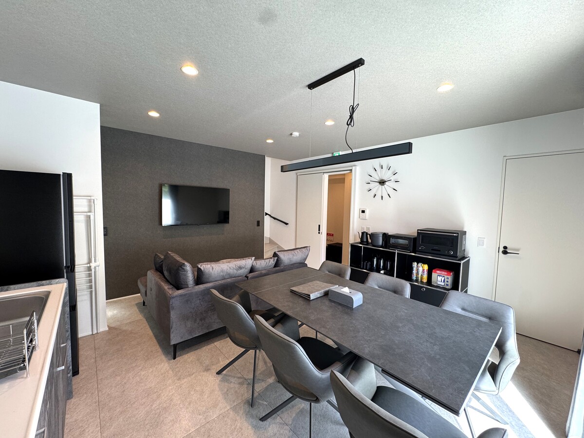 B棟：ダイニング