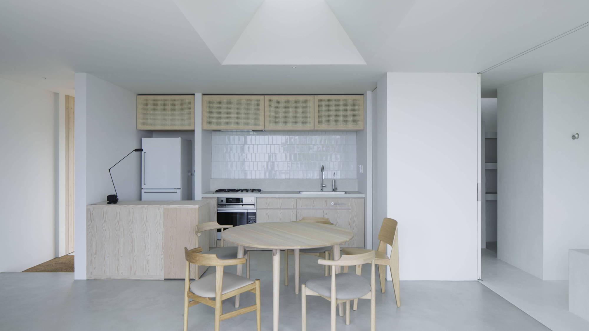 F_HUT：ダイニングキッチン