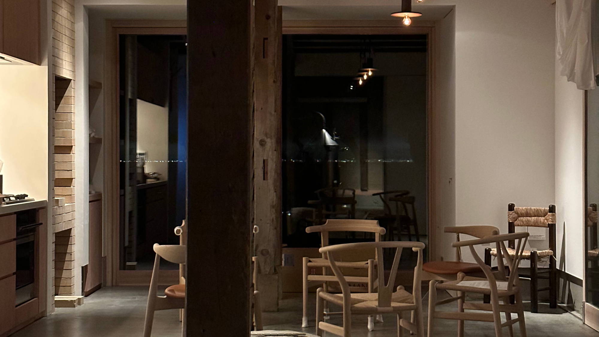 KURA：ダイニング