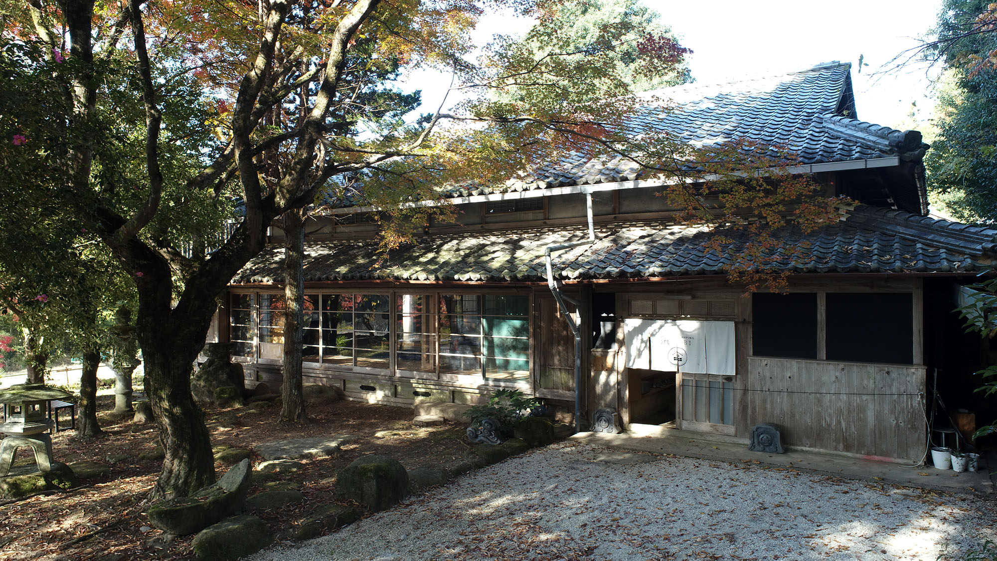 母屋◆受付はこちら！*