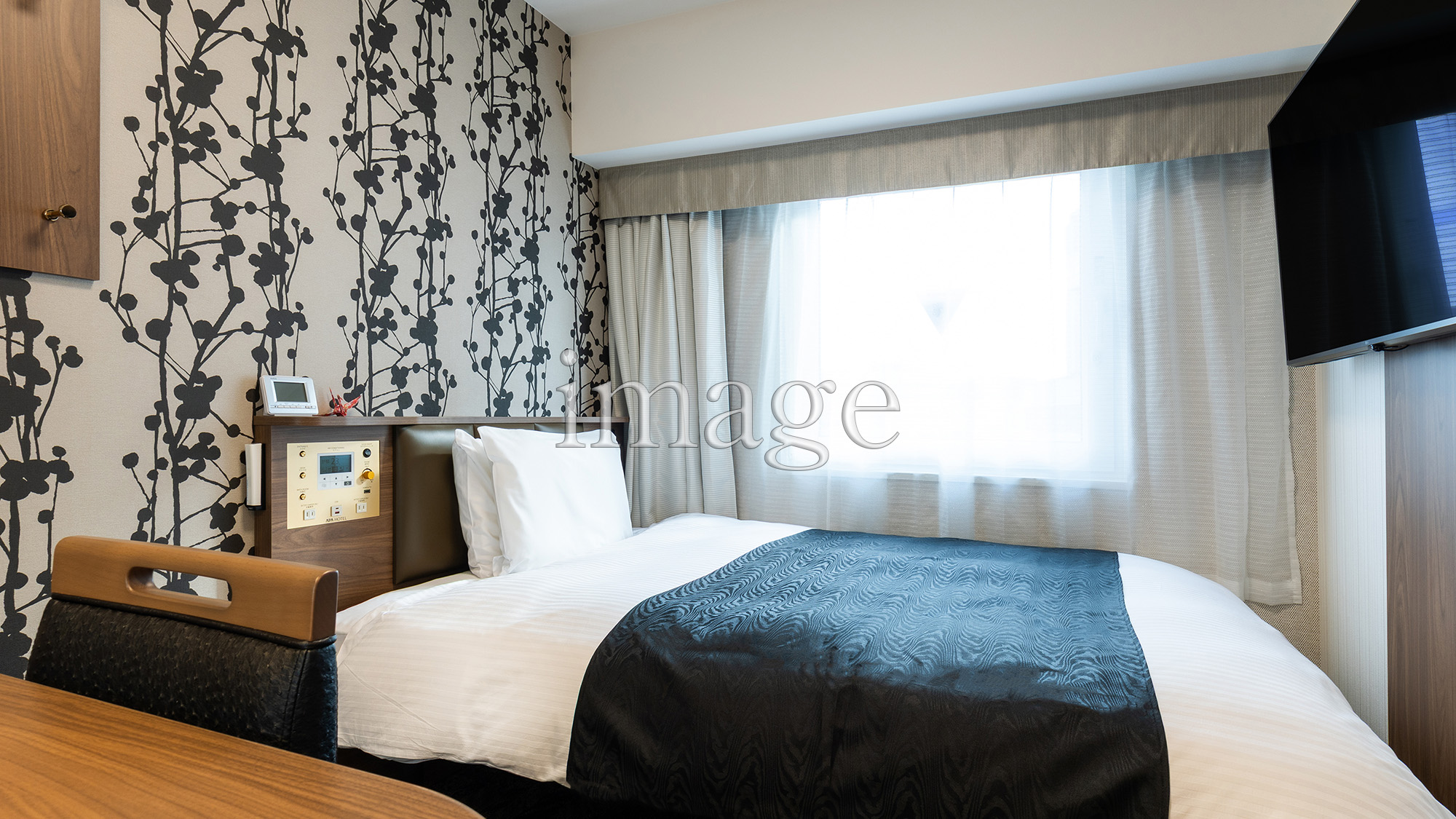 シングルルーム（広さ11㎡／ベッド幅140㎝）