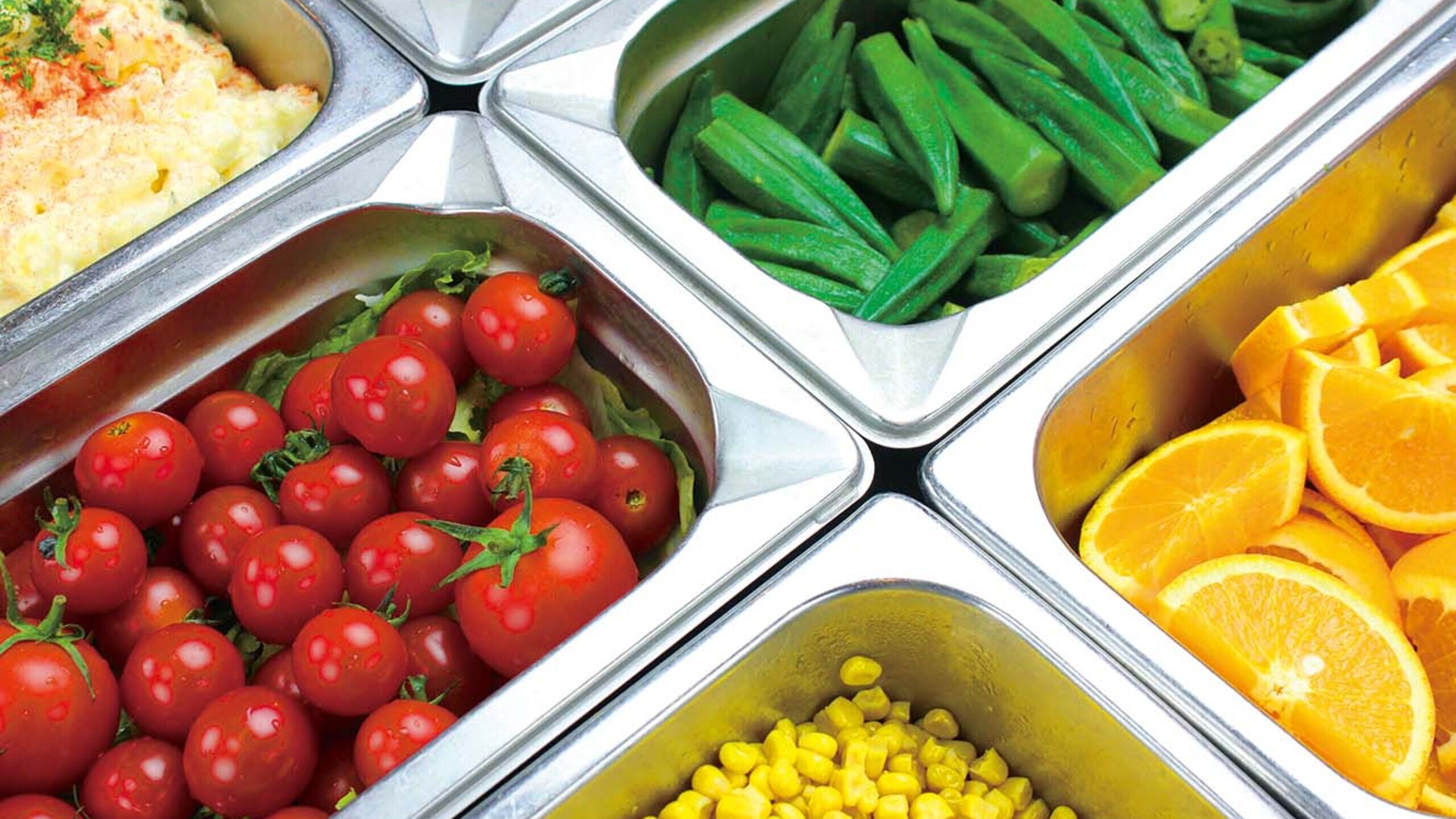 朝一番のサラダで、心も体もリセット。心地いいスタートを切れる大切な時間です。