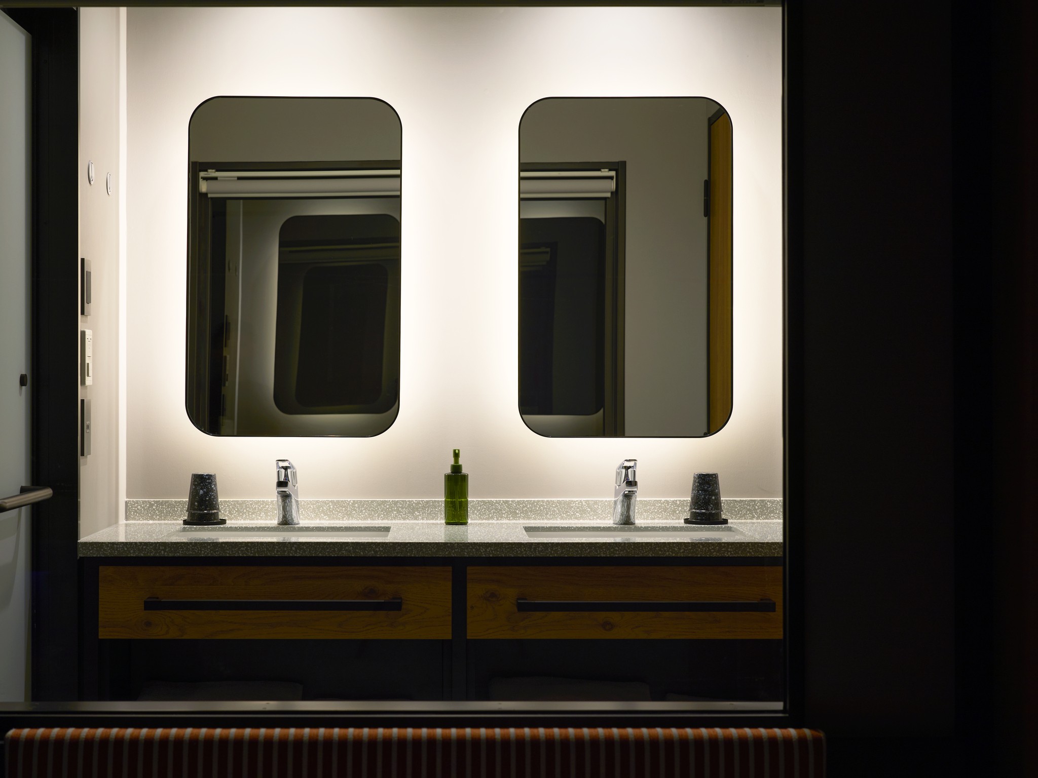 コンフォートフォースルーム