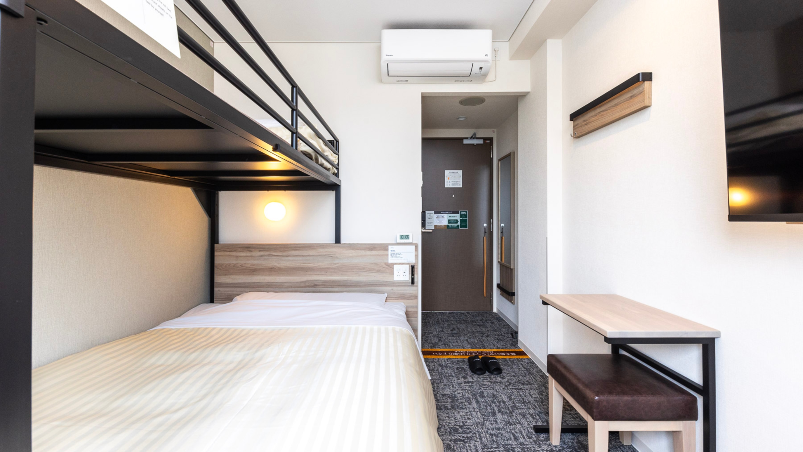 階段をのぼって、ちょっぴり冒険気分