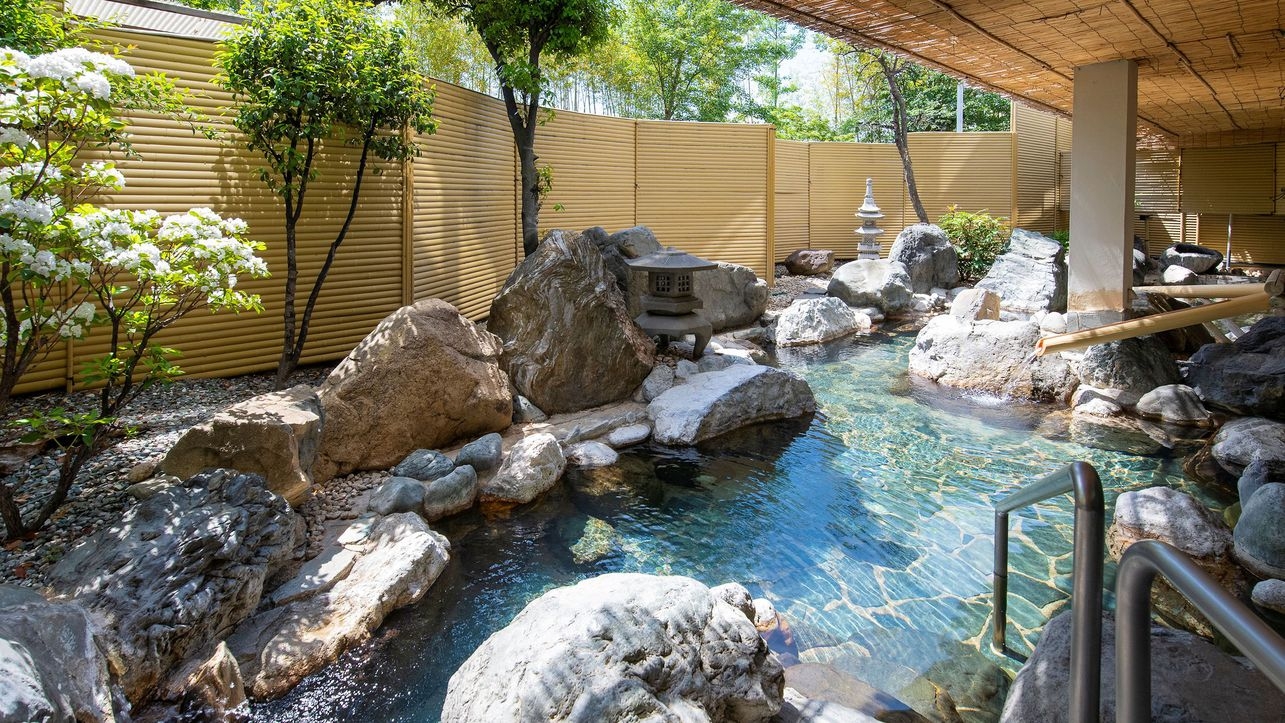 【グループ旅行】4〜8名様歓迎♪『美肌の湯』＆黒毛和牛・ほうとう鍋を味わう和会席プラン