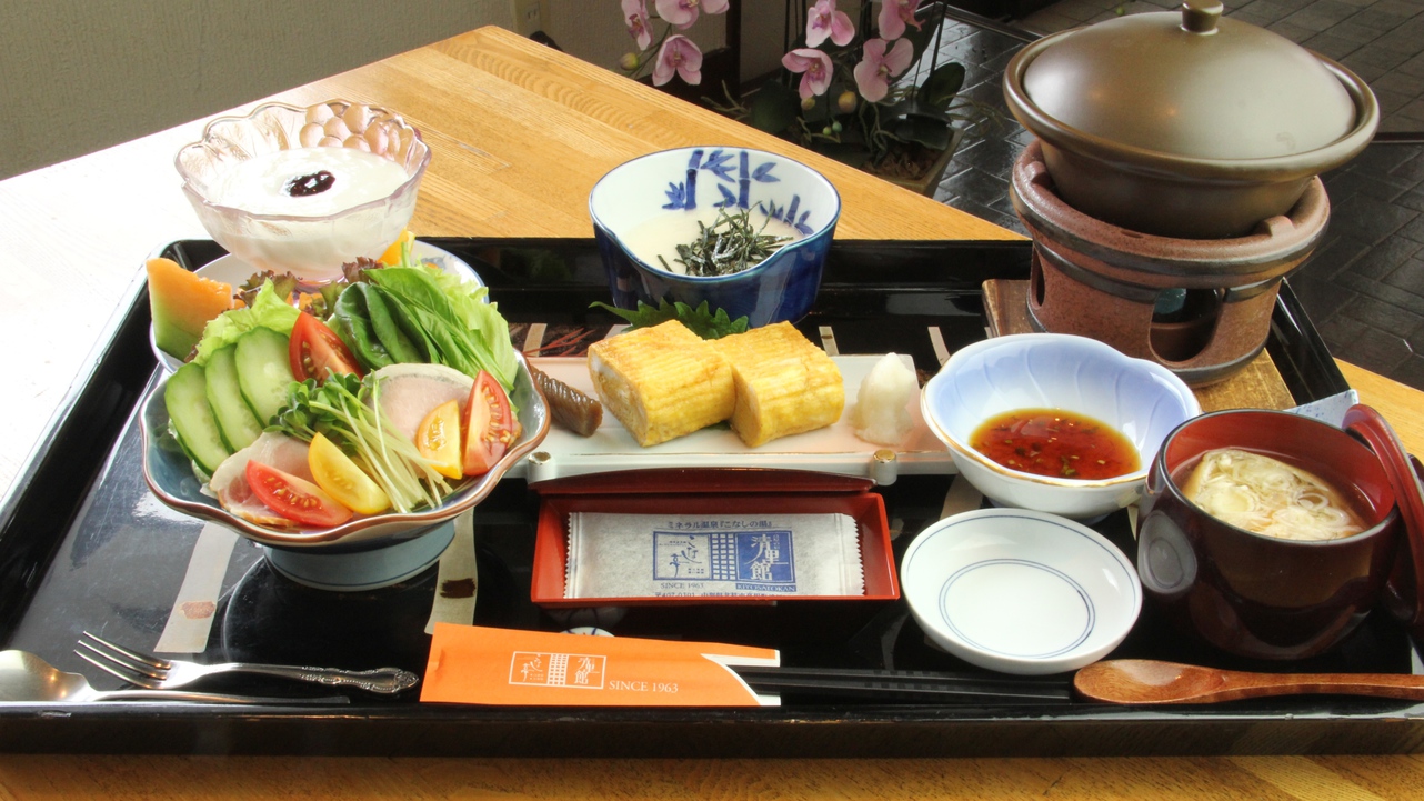 チェックイン20時までＯＫ♪彩り野菜たっぷり和朝食付きプラン　《癒しの湯はミネラル豊富》