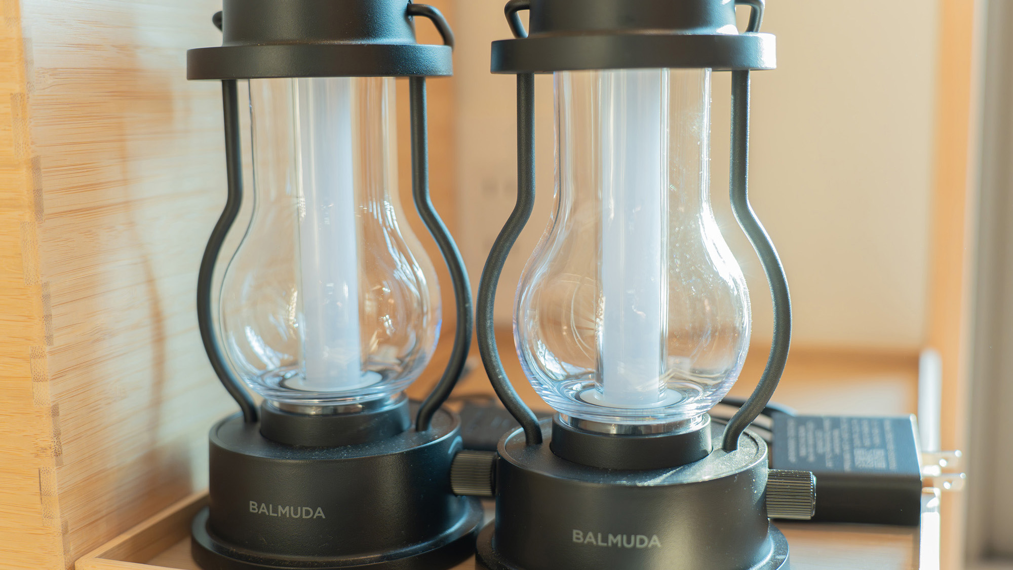 ・【3階/ランプ】バルミューダ LEDランタンを完備。屋上でお楽しみいただけます