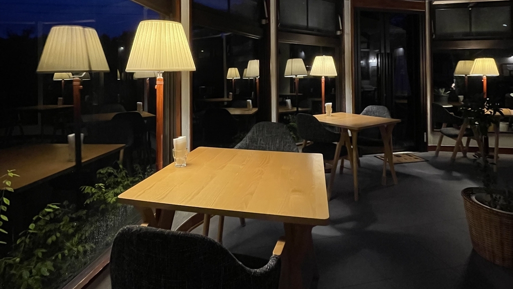 【春SALE】【2食付】創作フレンチフルコース＆アンティーク空間