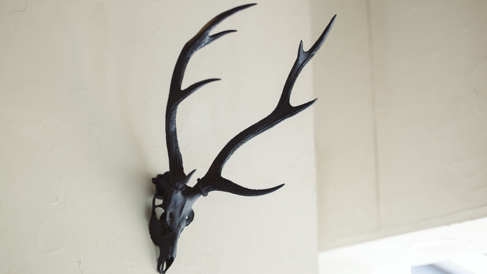 *インテリア／館内にはこだわりのアンティーク調の美しいインテリア。