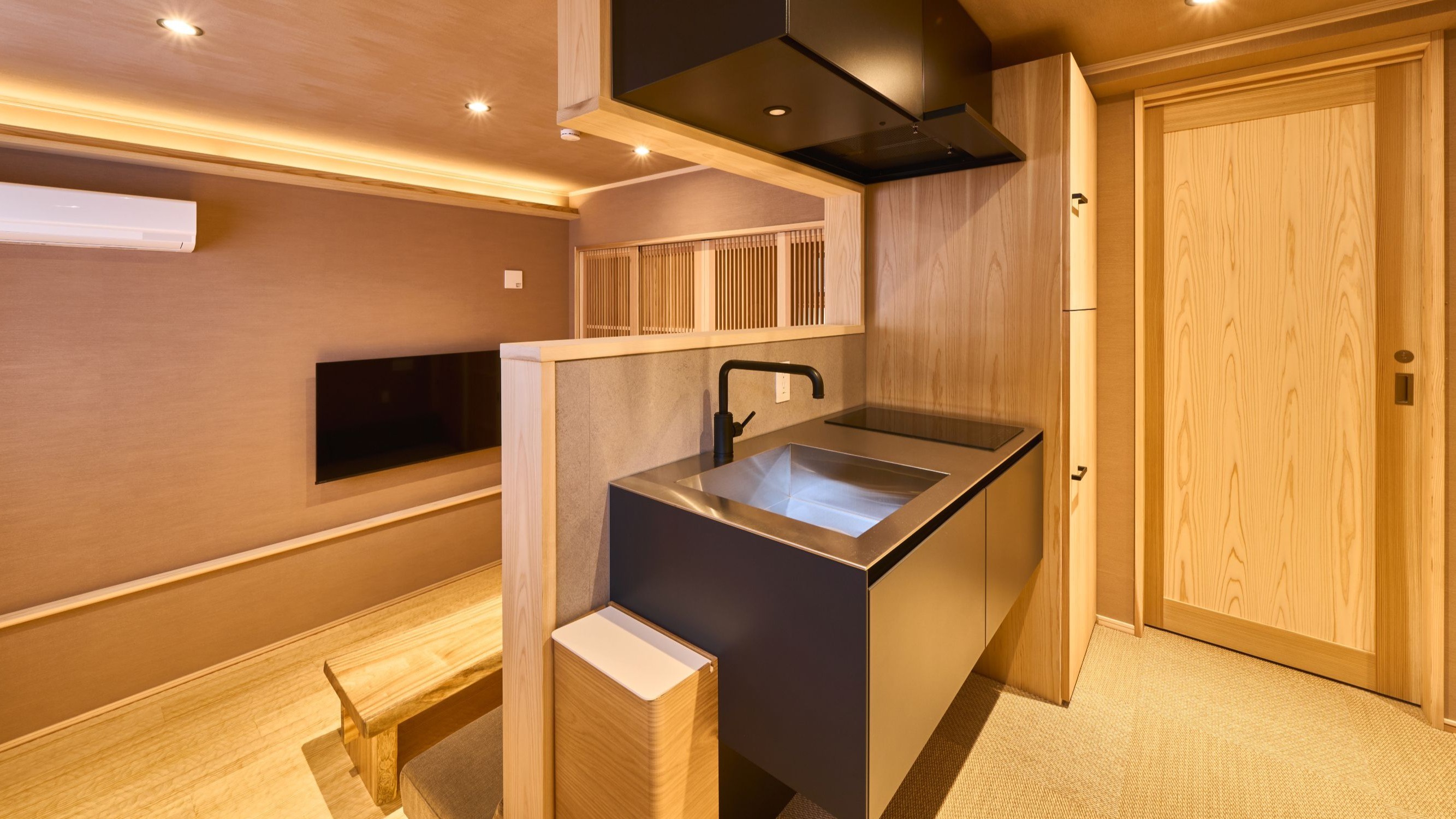 1階_KIZAMI：キッチン