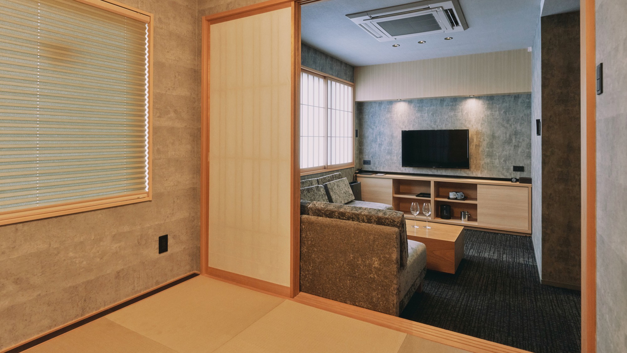 ＜ジュニアスイート＞リビングと和室がつながるゆとりある空間