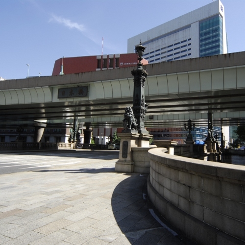 How about taking a walk around Nihonbashi?