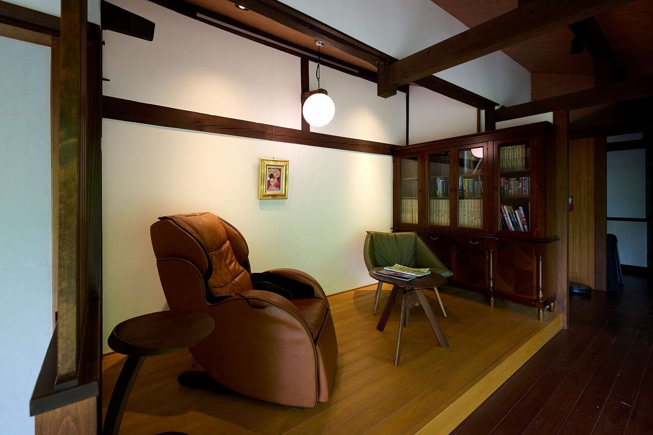 ミヤマテラス本館　図書コーナー