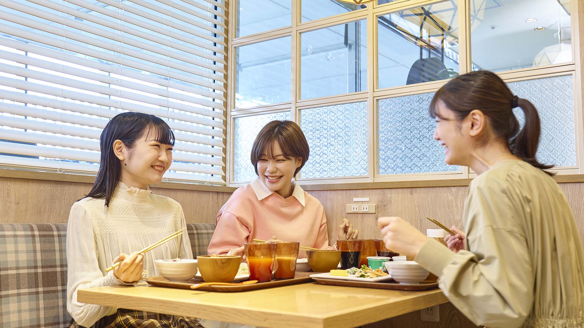 【アネックス・朝食】2階「chawan（ちゃわん）」