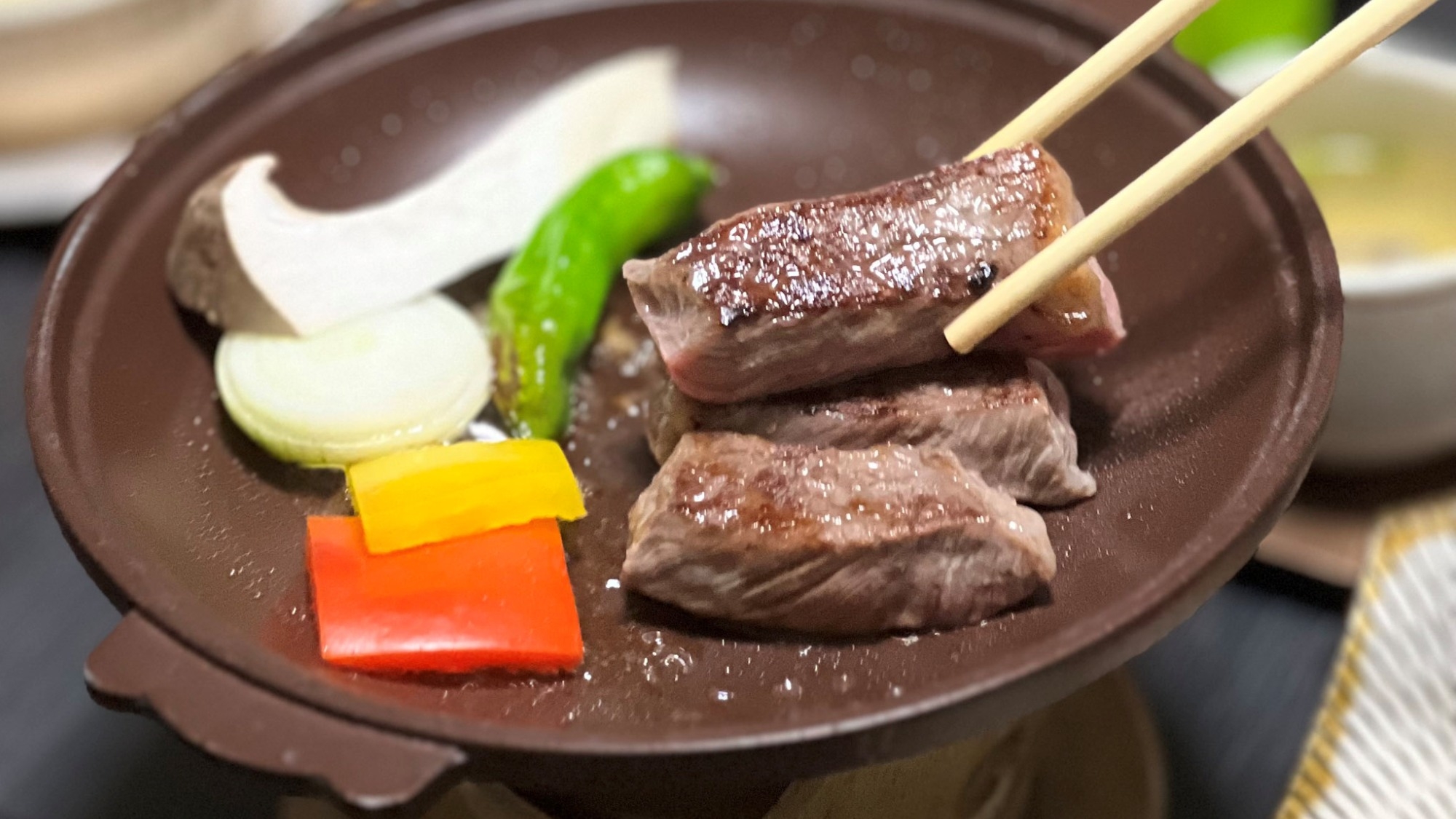 【2食付き】移ろう季節の味覚を会席料理に込めて、清々しい和朝食とともに過ごす湯布院の休日